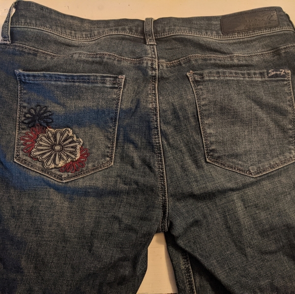 Seven7 Embroidered Jeans - Picture 6 of 11